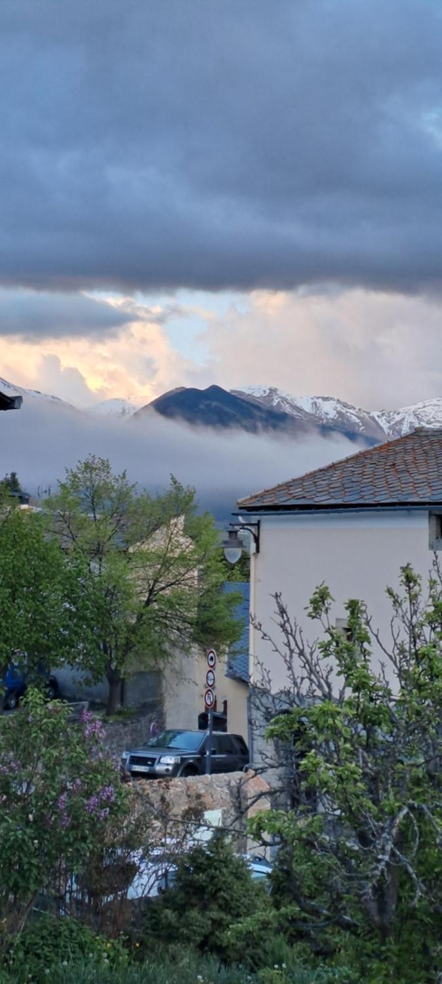 Le Grenier Des Moineaux Bed and Breakfast Font-Romeu-Odeillo-Via Esterno foto