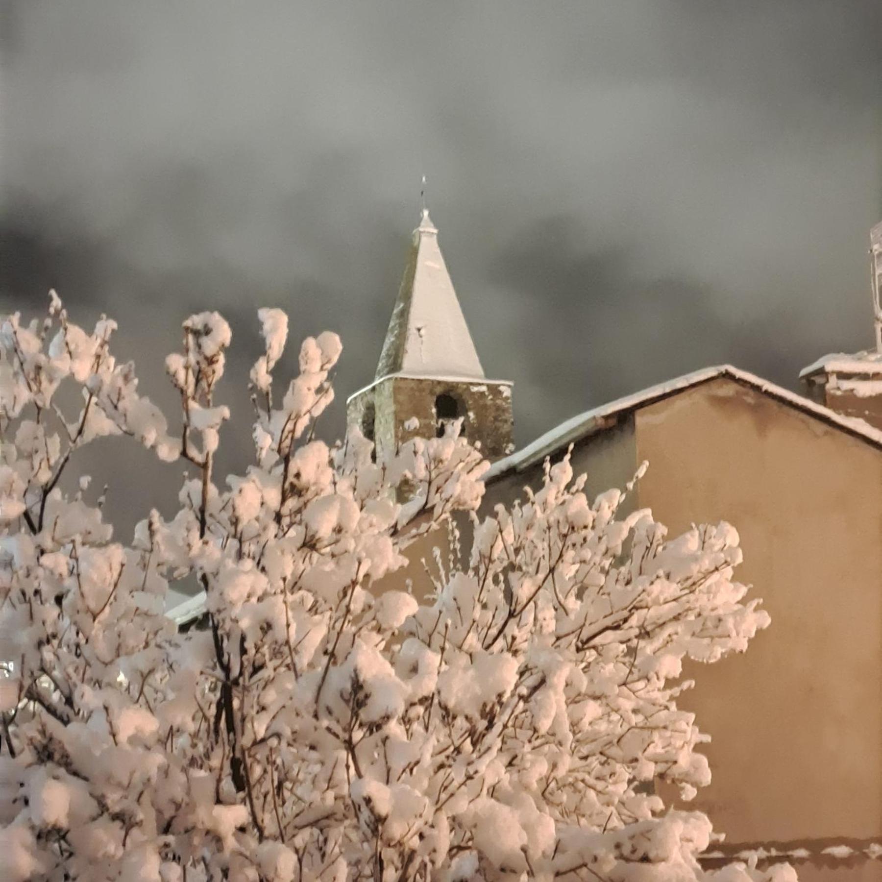 Le Grenier Des Moineaux Bed and Breakfast Font-Romeu-Odeillo-Via Esterno foto